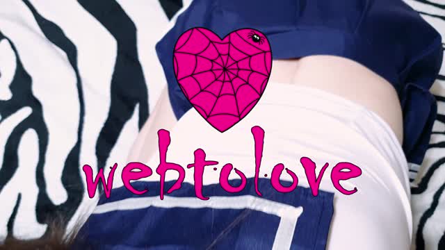 身穿性感套装的陈想要一根鸡巴塞进她的嘴里然后被后入式干