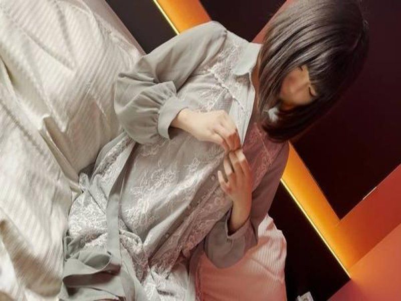 美肌白皙３人您喜欢白皙美肌女性吗无修正无套中出_FC2_PPV_4494854