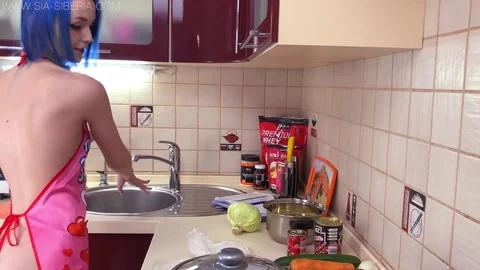 热腾腾的罗宋汤和美食