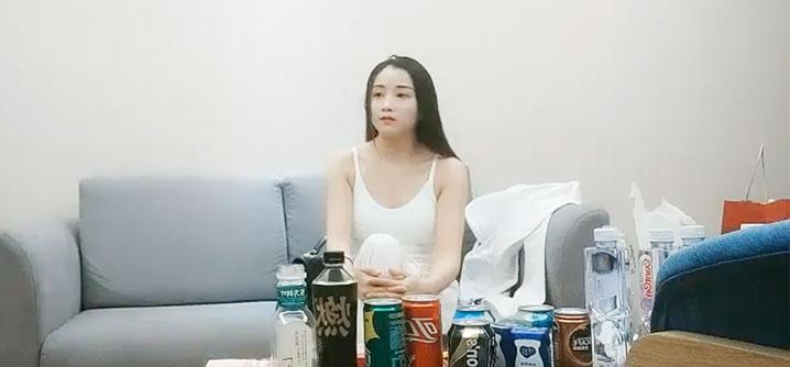 【91沈先森】来两妹子留下白衣妹双腿肩上扛侧入大力抽插