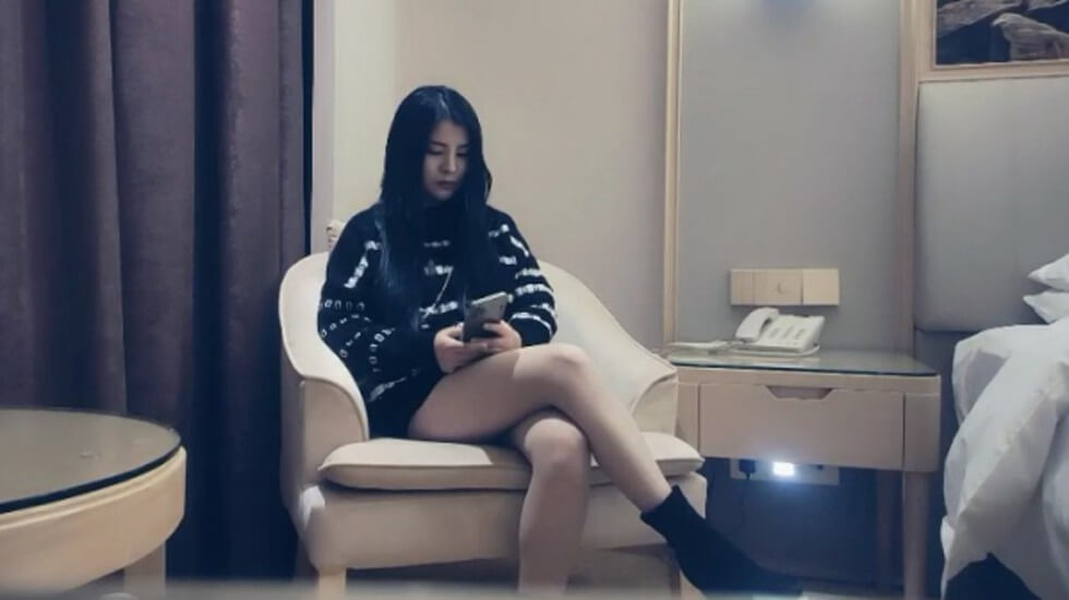 七天高端外围约了个名媛美女。