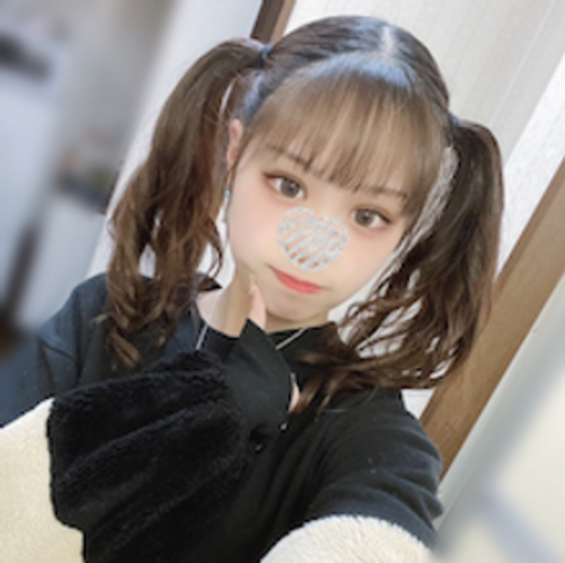 FC2精品无码PPV_3367839_初撮り今回もギリギリの年齢ですがこの体型と顔に我慢