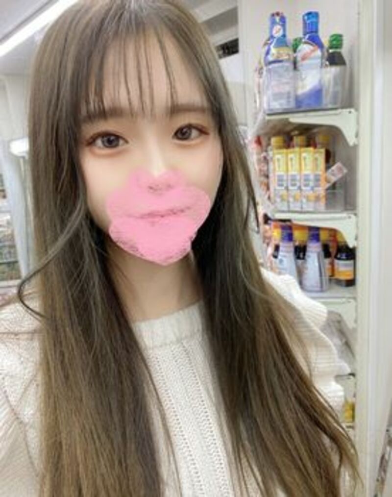 FC2精品无码PPV_3262500_笑顔も可愛い小動物系の色白な女の子_好きな男性のプレゼントする為