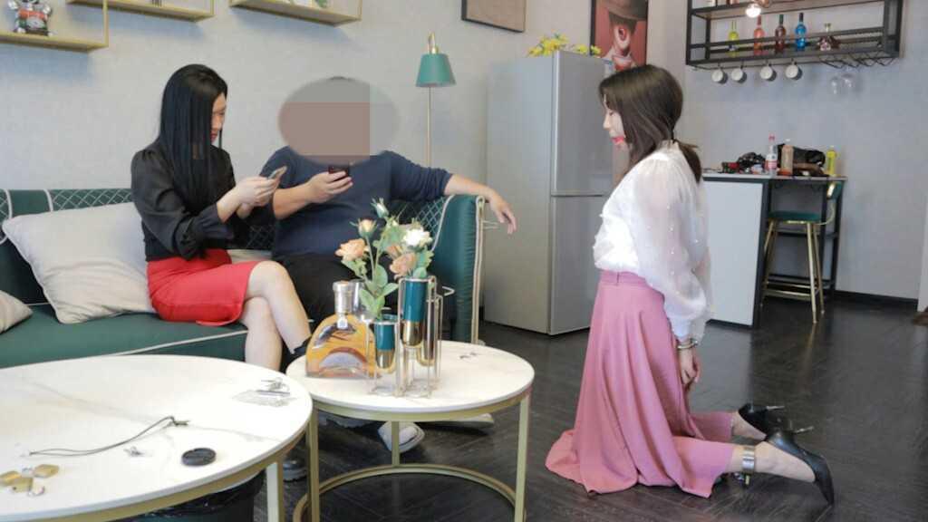 ③以调养新 新狗的骑绳酷刑 鼻链牵引固定 木枷束缚