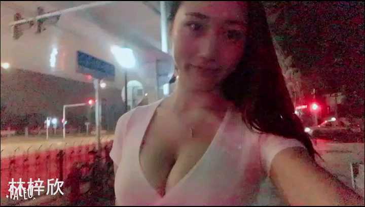 [小编推荐]斗yu主播【小玉】福利视频第二集