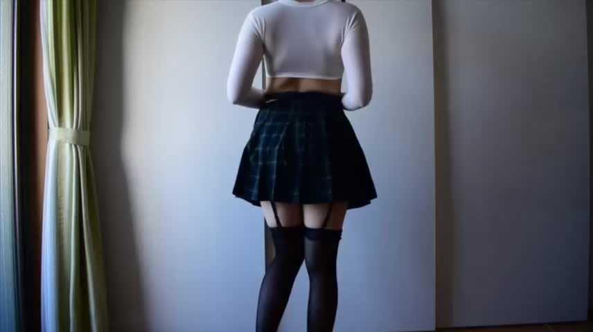 无尽的 日本 学校 女孩 喜欢 淫【穿JK的学生妹】