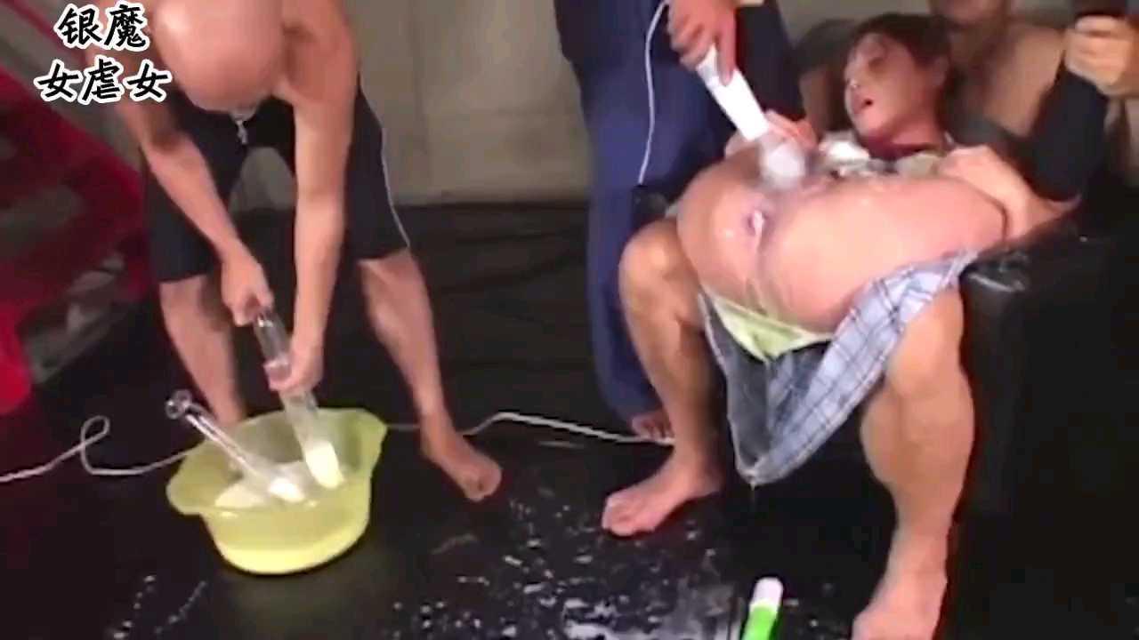 ⑩母狗被重口调教，成为性奴，黄金羞辱，口交