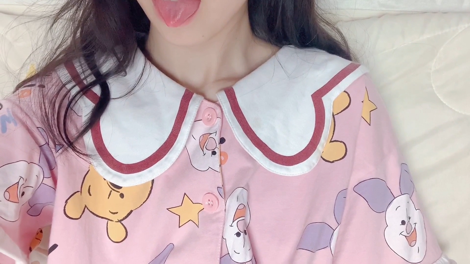 樱桃豆-睡衣自摸三点粉