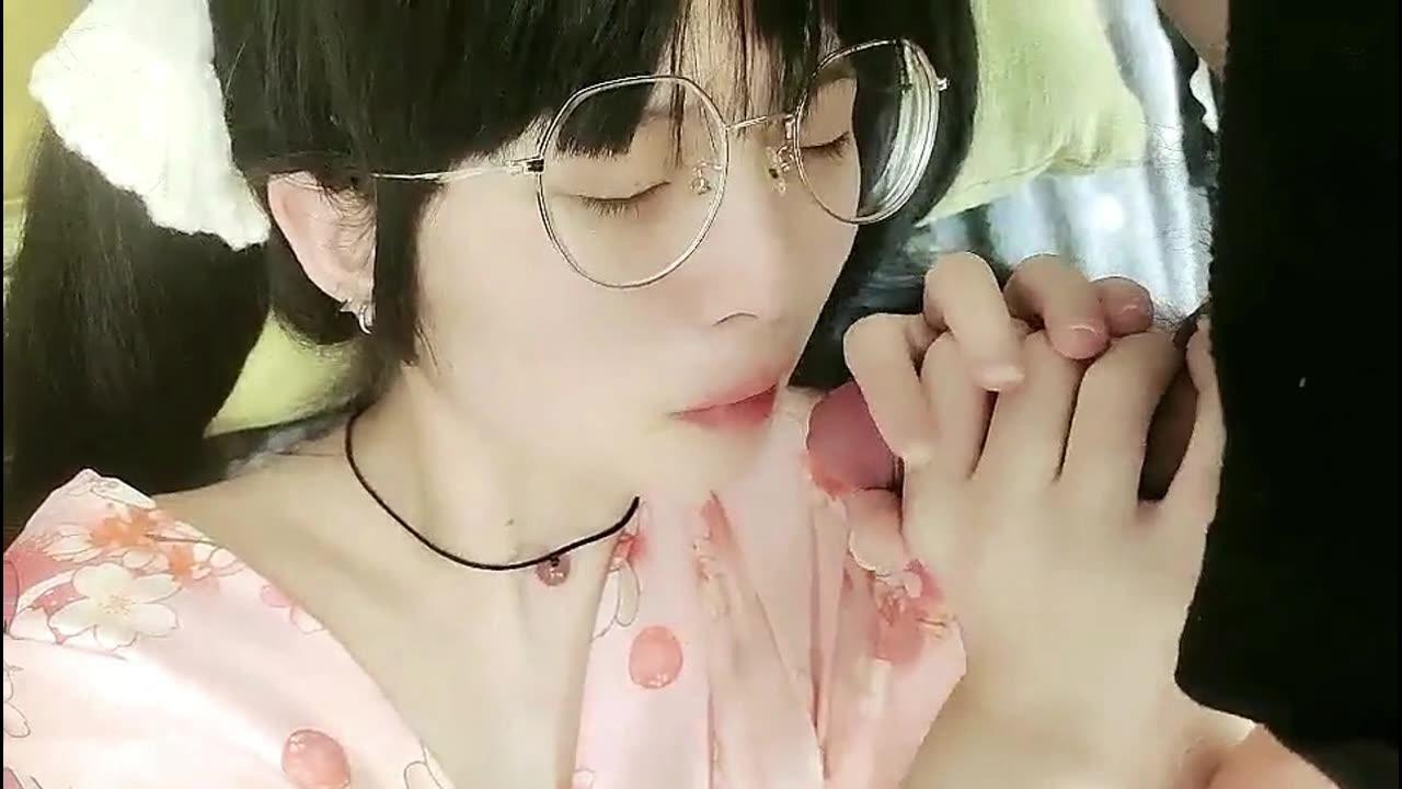 专属小女友00后双马尾少女