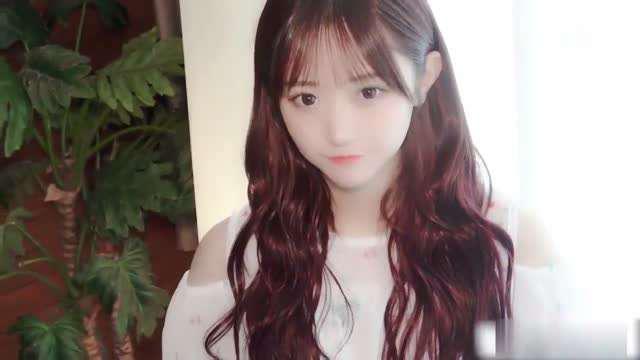 极品白虎嫩妹，被连续射两次