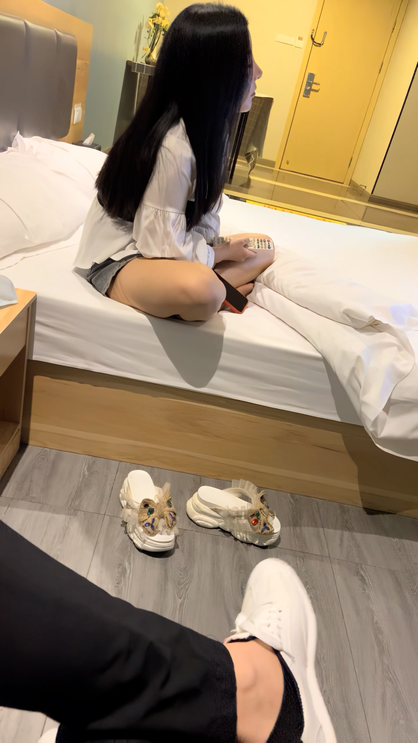 【佳人有约】，尿哥泡良佳作，漂亮小少妇，D罩杯时尚温柔，无套内射暴插高潮刺激