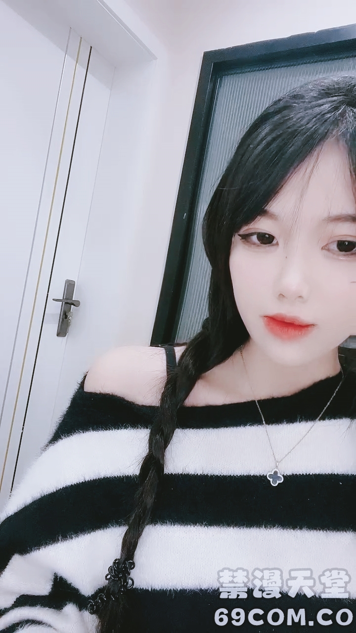 【禁漫直播】性感的女神尤物全程露脸大秀直播,粉嫩逼逼特写自慰呻吟,火辣激情裸舞,听狼友指挥各种风骚动作不断好刺激