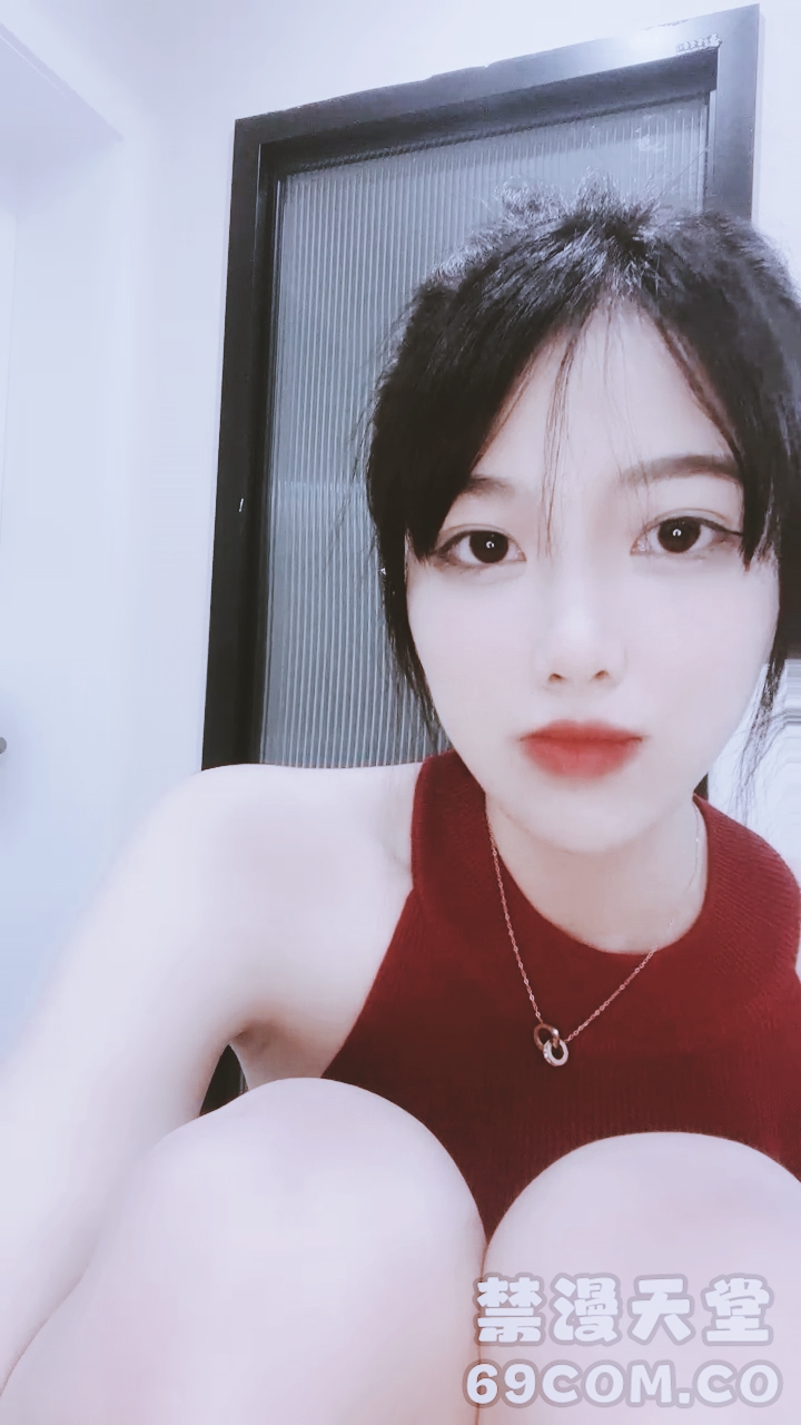 【禁漫直播】高颜值网红女神全程露脸大秀直播,顶级尤物才艺表演,性感火辣裸舞,互动撩骚听指挥,掰开逼逼看小穴特写