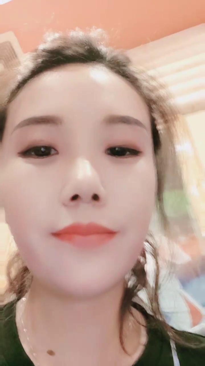 [直播] 人气最高的小少妇 有点儿东西 【紫涵姐姐】 甜美御姐 到餐厅勾搭 巨奶诱惑 跟路人开房啪啪  14