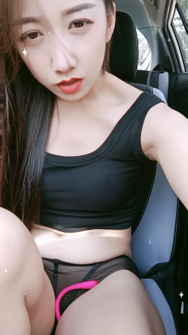 [直播] 主营户外 喜欢刺激【小温柔】 约情人驱车到无人区 车震内射 回到酒店性欲再起 骚逼  4