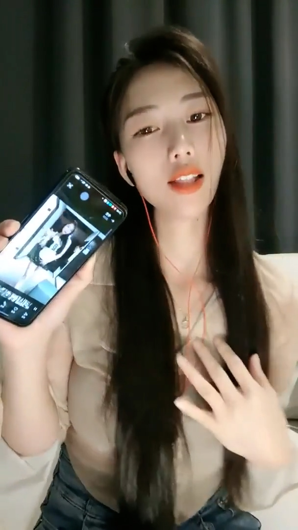 [直播] 超级推荐 九头身极品御姐【酥软软】 下海双人啪啪  插B喷水 这大长腿 后入插进去浪叫震天  3