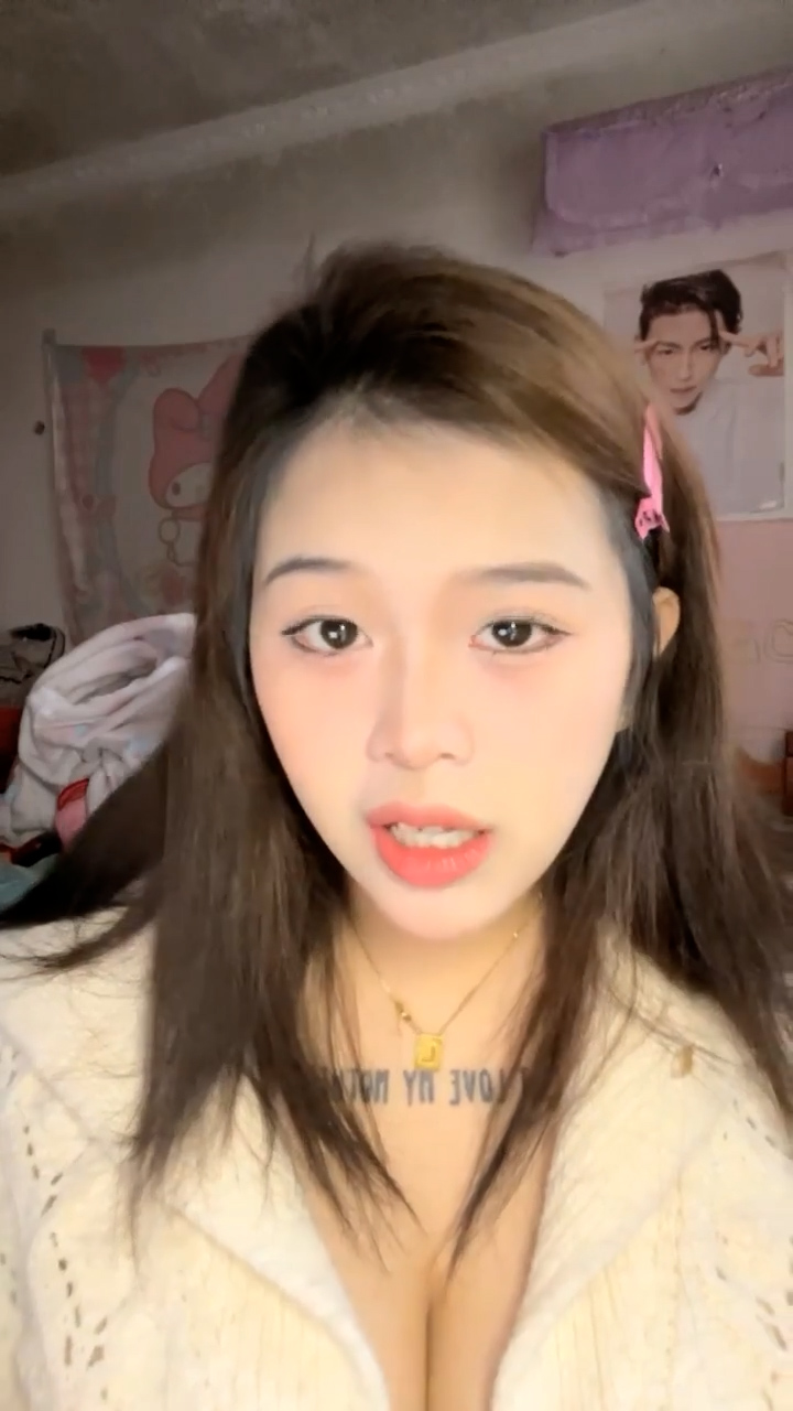 [直播] 奶控福利 全网最大奶子来了   【甜甜甜甜圈】 就问各位大哥 这奶子大不大 震撼 惊人  6