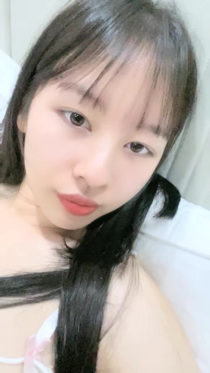 [直播] 原来的换妻极品探花   【痞痞黑】日常生活 无套啪啪 逼粉毛少 皮肤白 让人魂牵梦绕的尤物  2