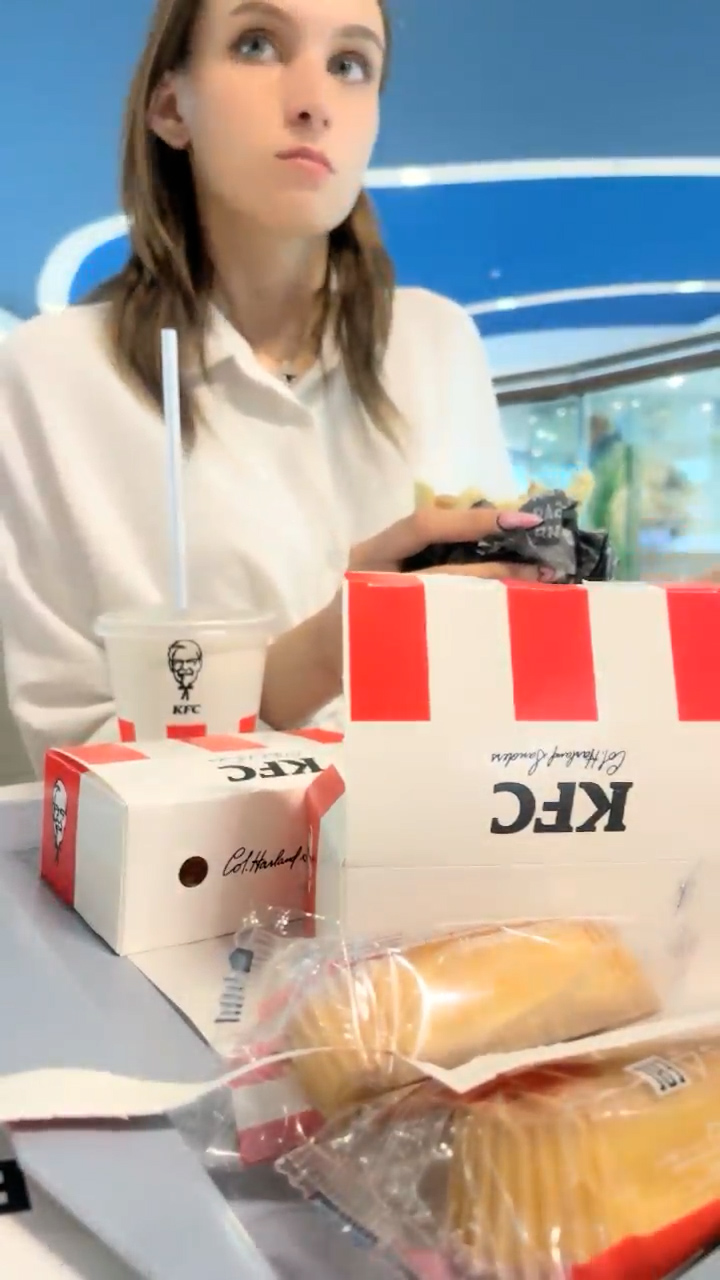 [直播] 超震撼 户外挑战者 【专业操老外】 玩转西方多位女神 名模大美女众多 脱光叠罗汉 土豪哥真会玩  11