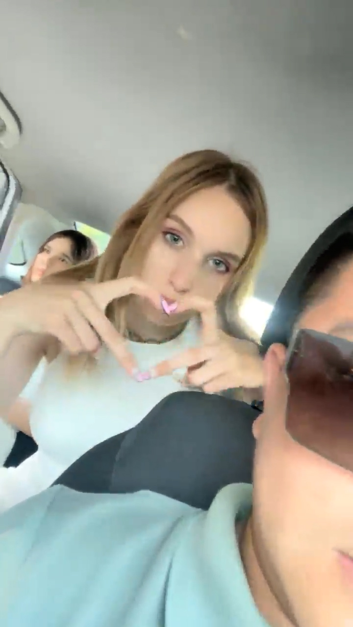 [直播] 海边搭讪超极品女神 【户外挑战】成功拿下 无套插入 太他妈爽了 有的直接带回家多人运动  8