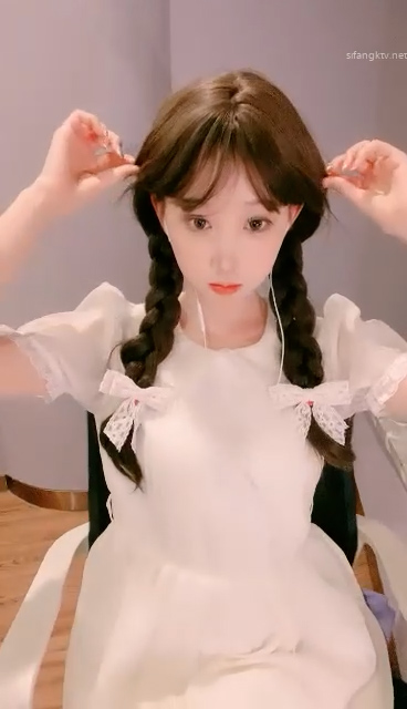 [直播] 超美仙气校花 【闻闻酱】 纯欲系天使脸孔 反差淫荡母狗 跪地吃鸡 无套 小逼逼糟了老罪  2