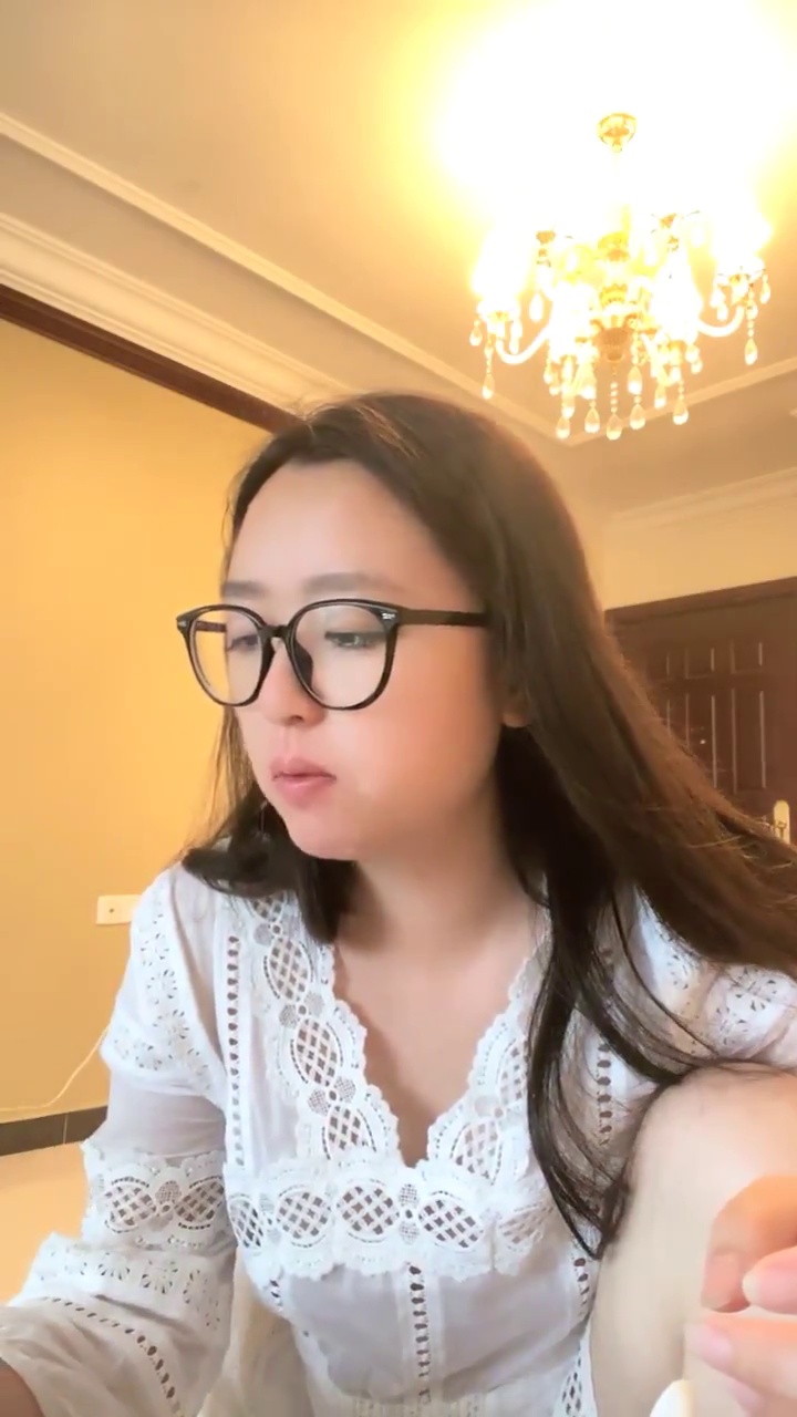 [直播] 卧槽 极品新人 肉肉感十足好爽【妍心】沐浴自慰 大喷水啊 眼镜妹子反差婊 蜜桃臀后入上品 刺激  5