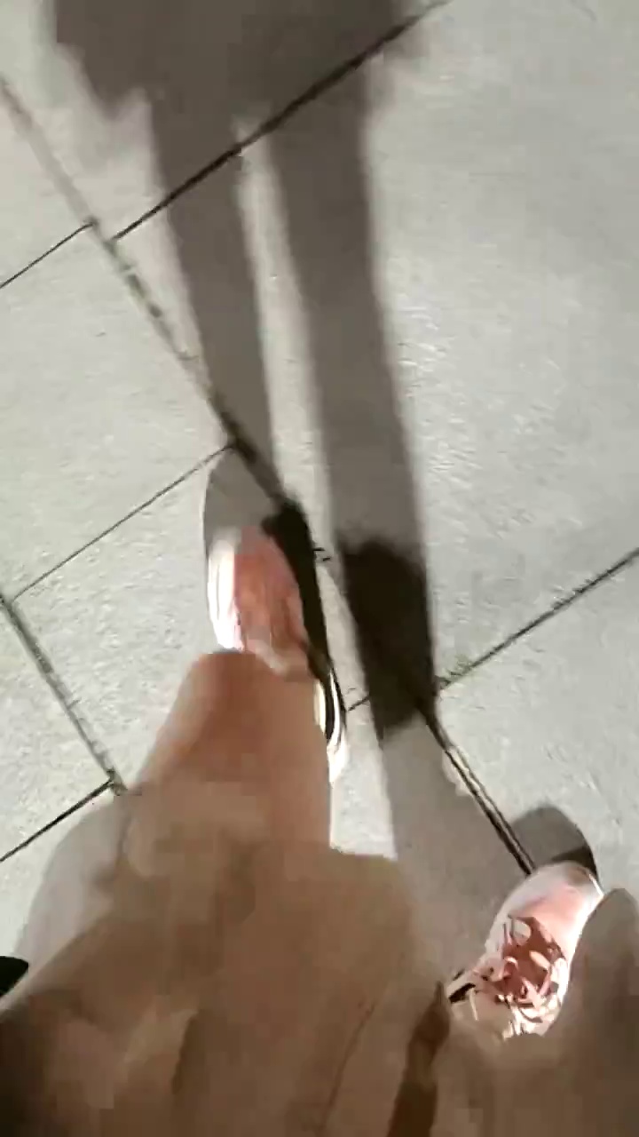 [直播] 推荐 【球迷的奶球】清秀御姐 发骚挑逗男友 楼梯间刺激无套啪啪 清澈眼神下原来这么淫荡  2