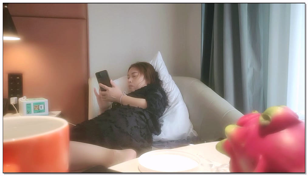 [直播] 推荐 【良家故事】 23.05.13  偷拍 网恋 中年良家妇女收割机   2天1女 人妻出轨  4