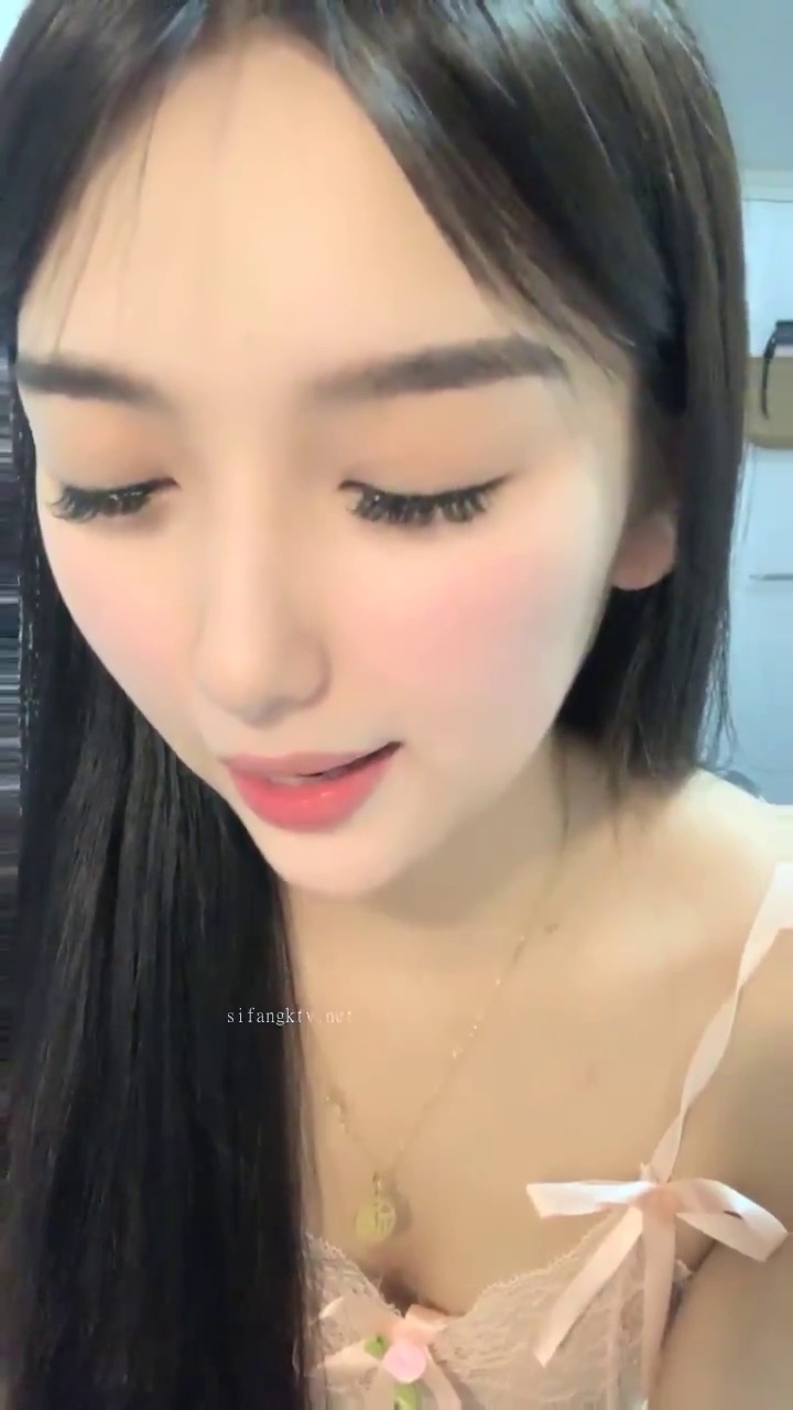 [直播] 四川大美女来了 不接受反驳 【小葱】 密码房胡萝卜插逼 这颜值还这么能玩的 她是第一个  3