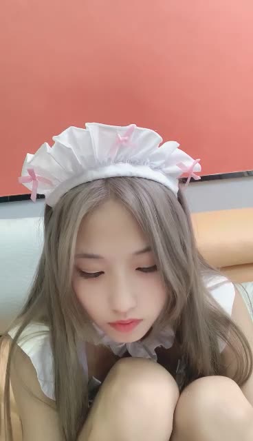 [直播] 这个极品 看了好喜欢 【在校大一学妹】 女仆装清纯学妹 被土豪大胖子干 粉嘟嘟的少女逼和奶子  4