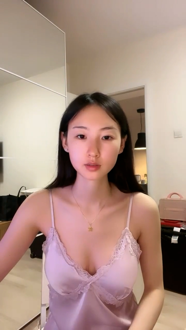 [直播] 大学生下海 音乐系顶尖素颜女神   【学生妹妹】道具自慰   爽 极品极品 清纯指数爆表  6