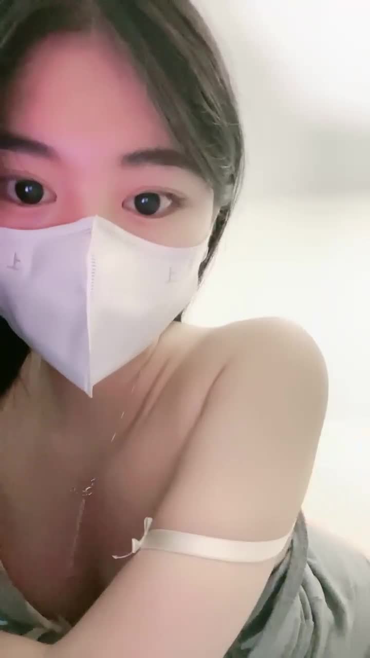 [直播] 终于露脸了 【不萌不淑女】 02年美少女   尺度全开   20小时   道具自慰 美丽小仙女阴毛这么浓密  6