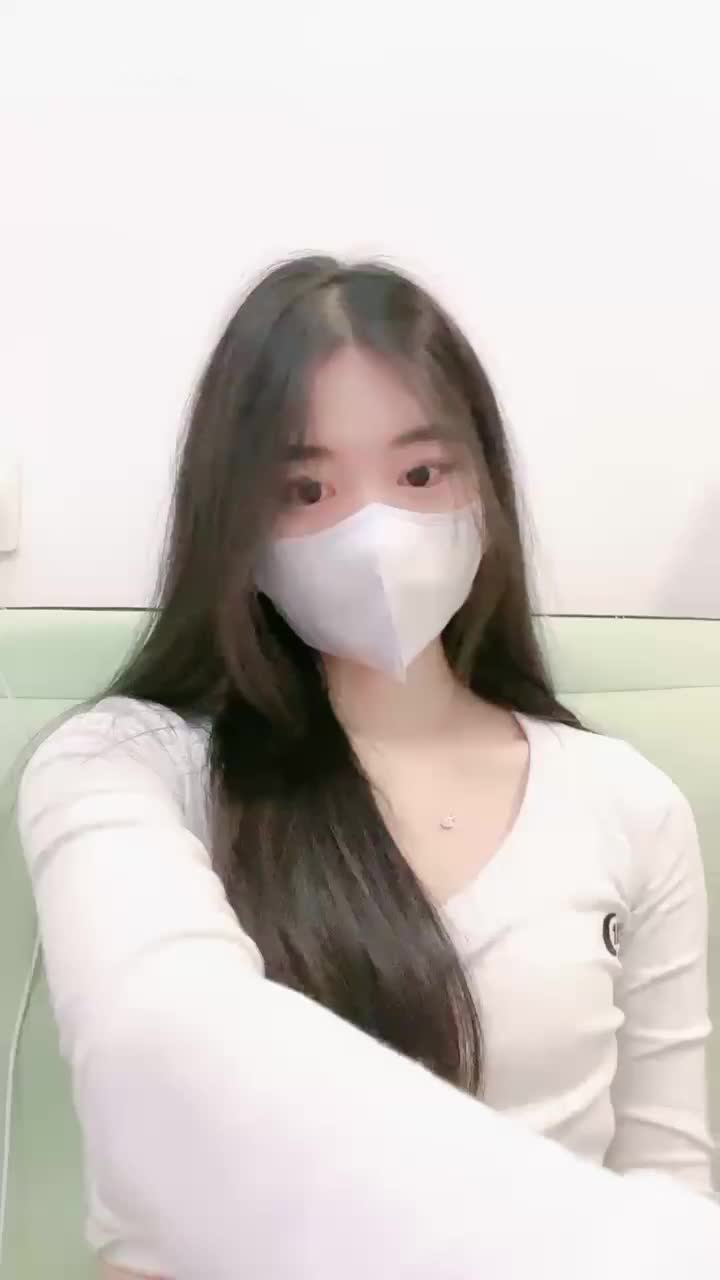 [直播] 终于露脸了 【不萌不淑女】 02年美少女   尺度全开   20小时   道具自慰 美丽小仙女阴毛这么浓密  4