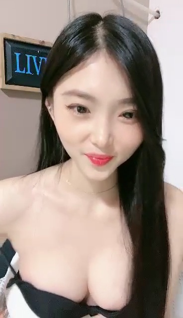 [直播] 推荐 太赞了 【御姐宝贝儿】 花一样的少女 你的猫系女友已上线 白得发光 足交自慰真棒  5