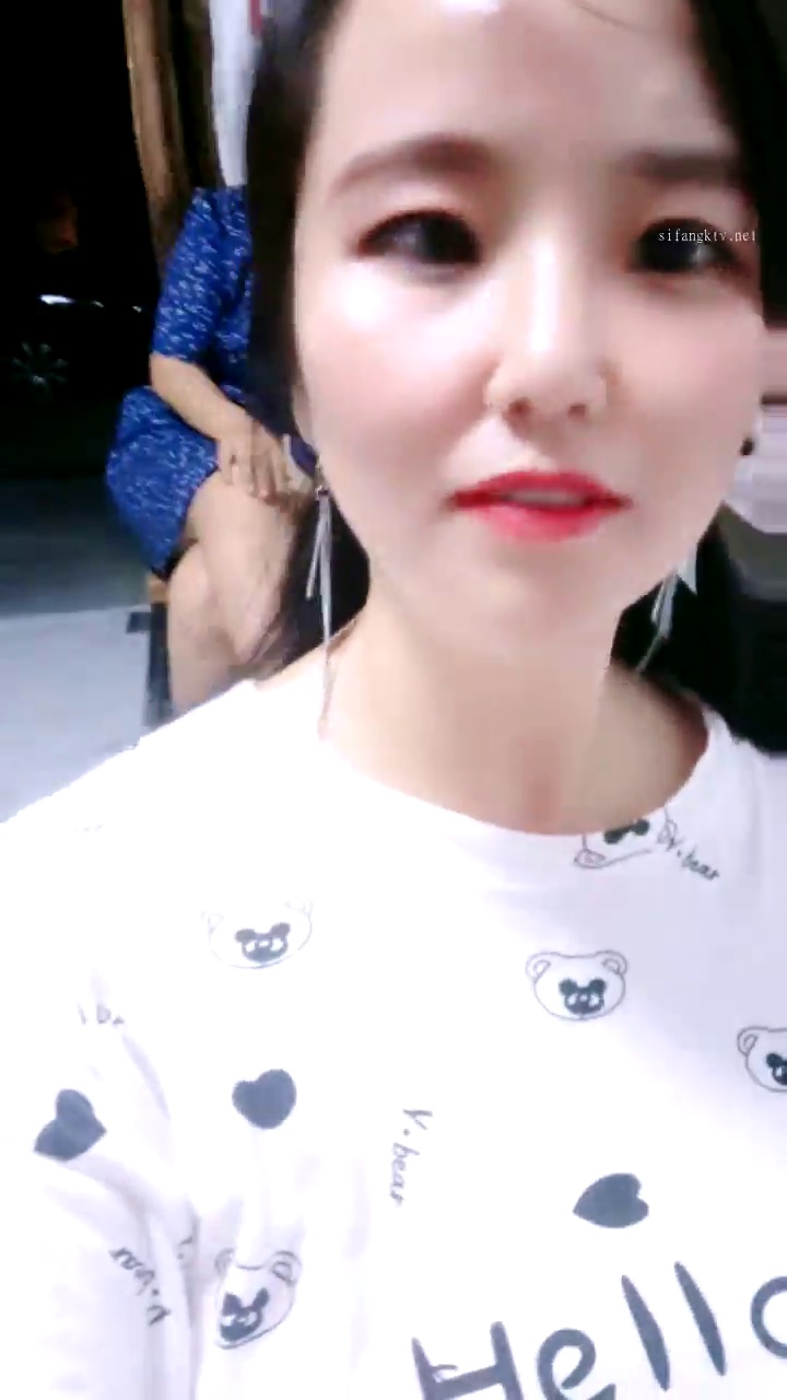 [直播] 推荐 山东超市的老板娘 【北冥有鱼】 带表妹初下海 店里还有人 就要露奶子 约情人来啪啪  4