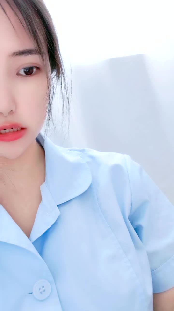 [直播] 真实医院爆乳护士   【温柔小护士】颜值惊艳   病房 公厕露出 降薪后再创业 不得不说  7