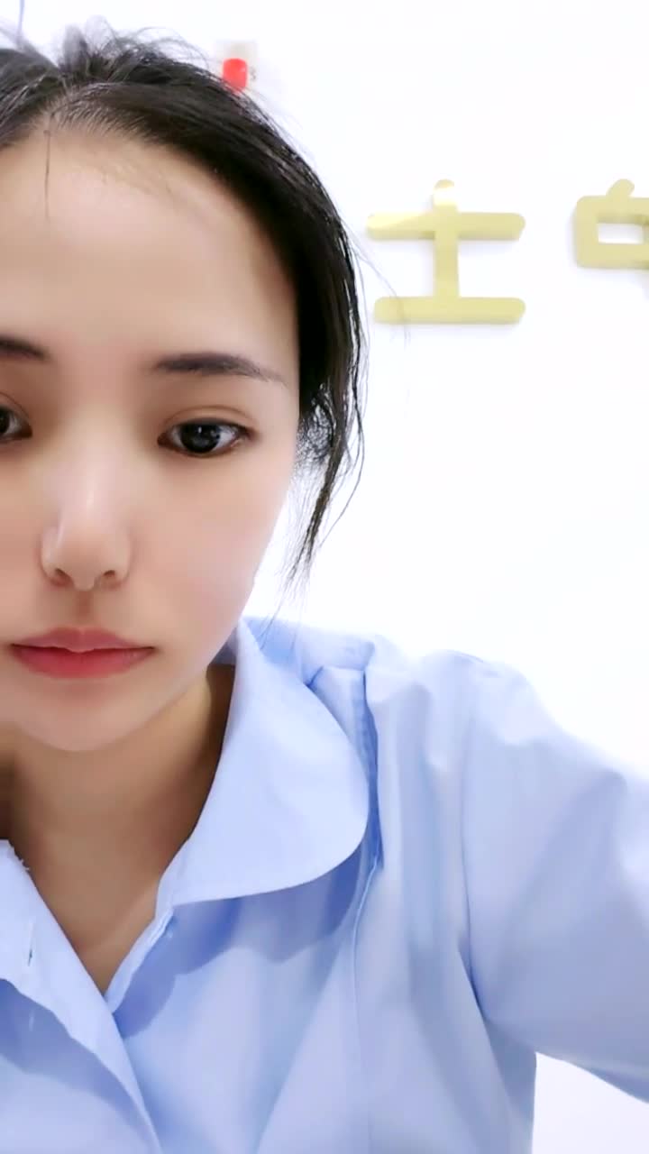 [直播] 真实医院爆乳护士   【温柔小护士】颜值惊艳   病房 公厕露出 降薪后再创业 不得不说  4