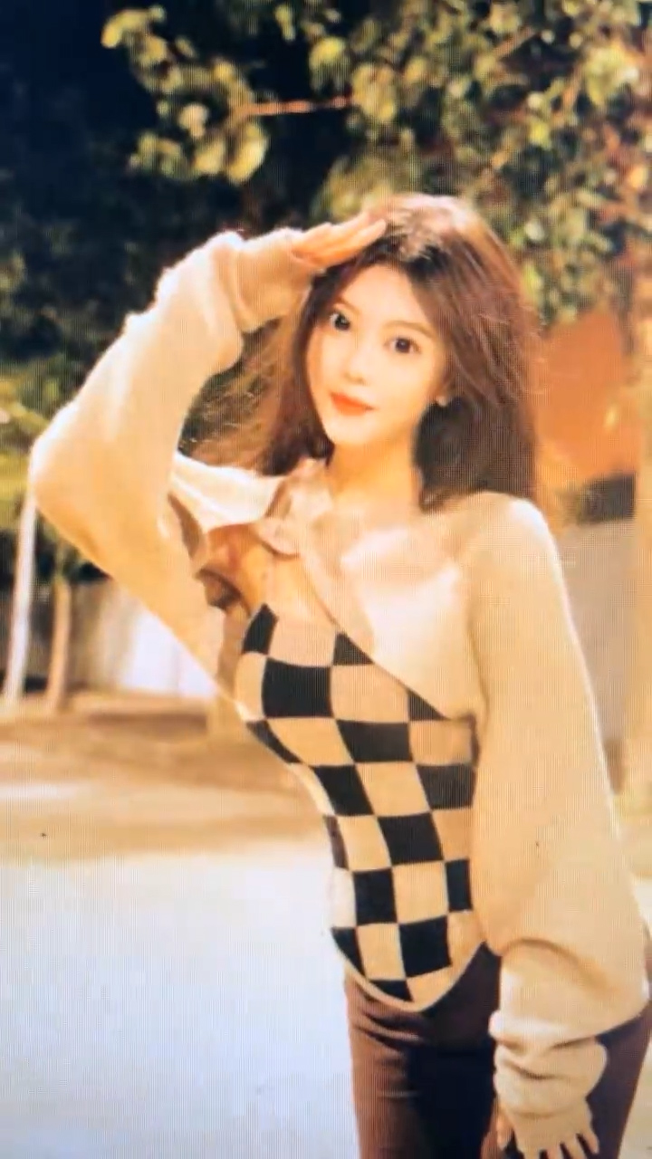 [直播] 【情趣模特拍摄现场】 专业色影师   外约模特开房拍片  聊如何约模特外拍 只有一场现场拍摄  20