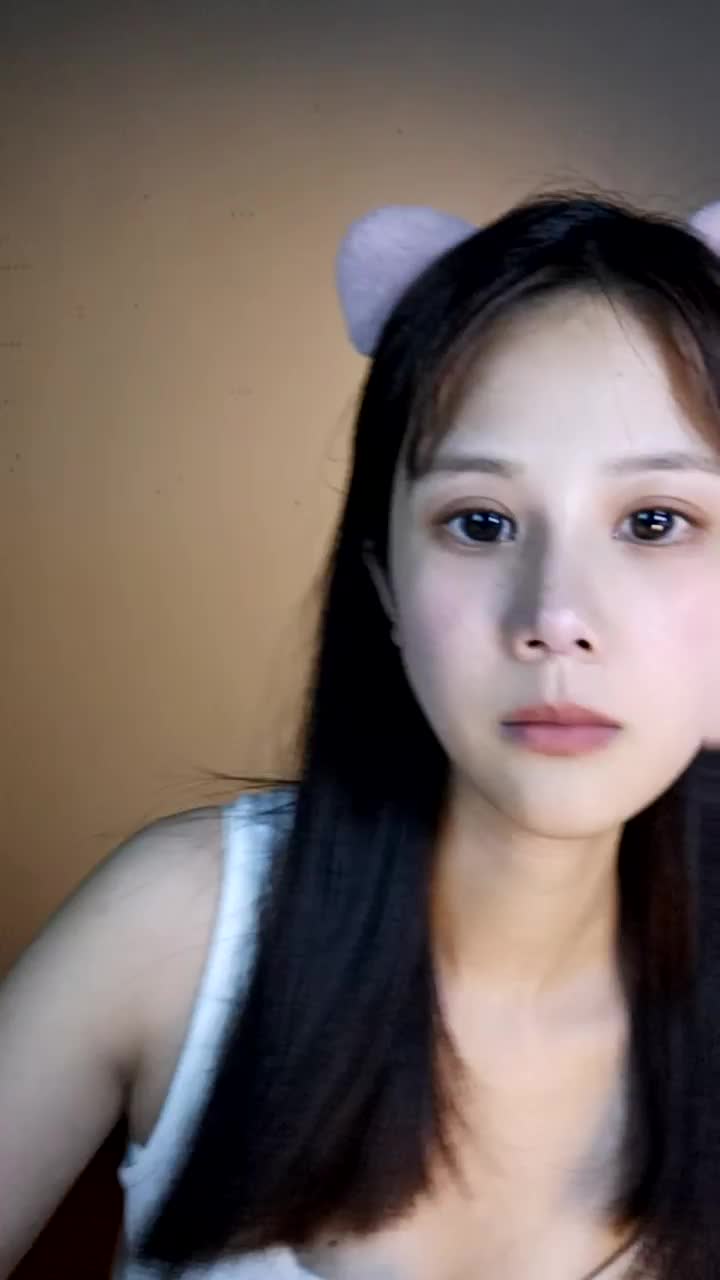 [直播] 重磅 985校花   好纯好极品   【大二假期】宿舍抠逼自慰 包秒射 颜值高身材好 看了喷鼻血  4