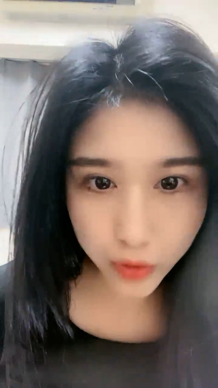 [直播] G奶女神 【违规昵称】 气质美女 自慰秀 身材叫声销魂 一场赚了大把钱 极品人人爱 推荐(1)  6