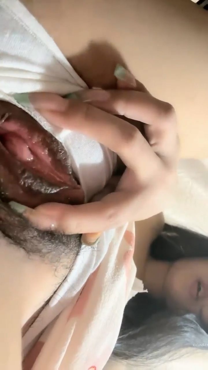 [直播] 7月份新星 【极品御姐】【小土软乎乎】小合集 闷骚清纯 玩道具 微微张开的小阴穴 水汩汩溢出  2