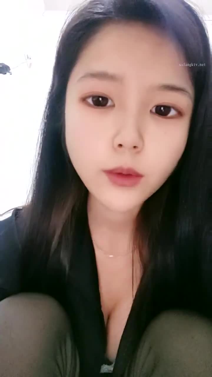 [直播] 新晋清纯校花学妹   【罗曼蒂】开裆丝袜 真空包臀 道具抽插 小美女嘟嘟嘴 貌美如花收获粉丝众多  3