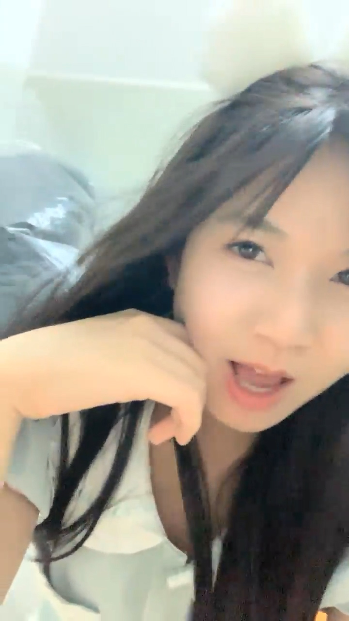 [直播] 新人 校花小妹妹下海   【波妞涩涩】扒穴特写 好粉好水灵 自己在闺房里 害羞的给大哥们看