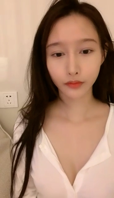 [直播] 近期最火的女神 【樱桃】 舞蹈专业出身 明星级别颜值 极品美乳 小逼逼真干净  3