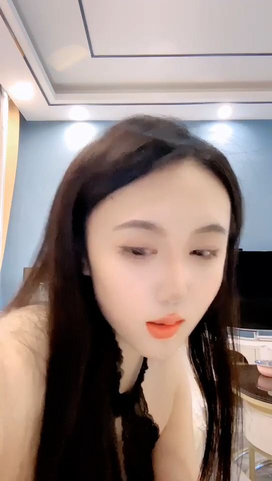 [直播] 绿播转黄播   极品颜值【okk】白虎逼 全身尤物完美   直接撸了 黑丝美乳配上无毛粉逼 爱了爱了  9