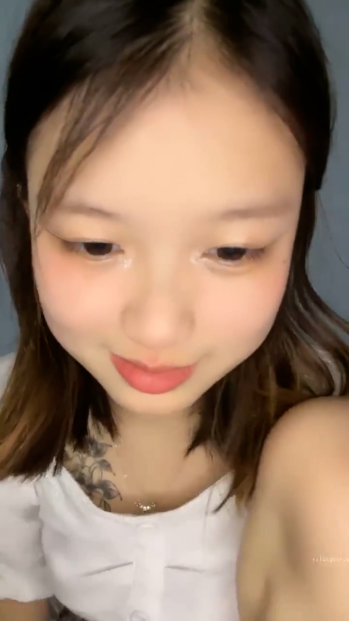 [直播] 00后双姐妹淫乱    20小时【泡泡鱼小美眉】好白菜都让猪拱了 粉嫩学妹被猥琐包皮哥干了  4