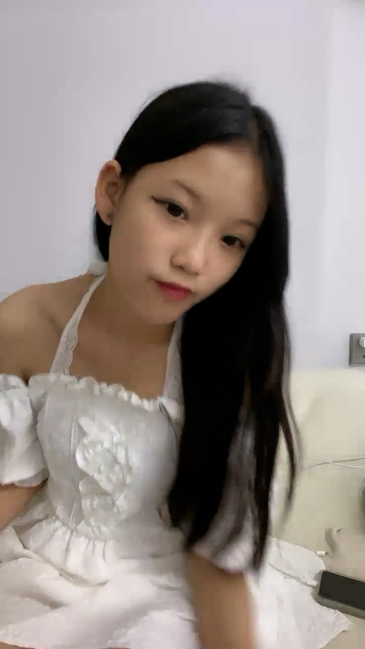 [直播] 露脸 学生妹 【小狐狸妲己】 暑假的生活挺丰富 标准的少女胴体 约粉丝啪啪 嫩穴被插