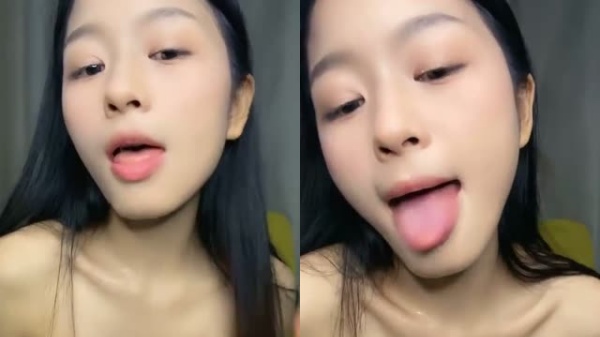 肥臀大奶骚货淫声荡语撩骚互动,近拍掰穴扣逼假屌自慰…