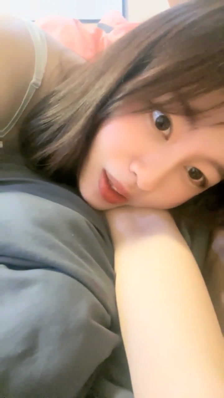 [直播] 原来的换妻极品探花 【黑皮黑皮】 避风头两口子自己搞    收费跳蛋自慰  3