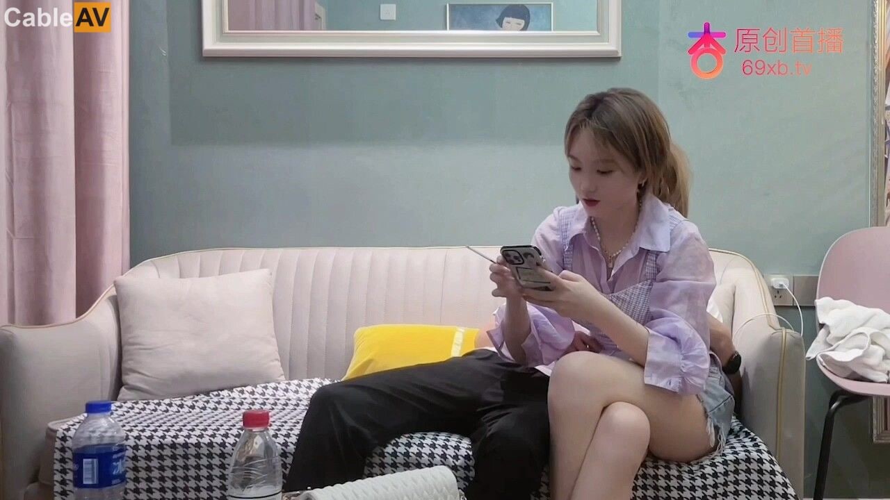 3000约了一个肌白如雪胸大腰细大长腿-探花?